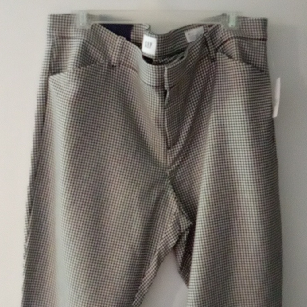 BRAND NEW!!! GAP Signature Ankle Pant size 18!!